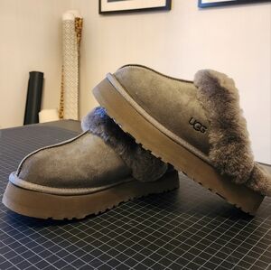 UGG Gray and Tan Women's Slippers
